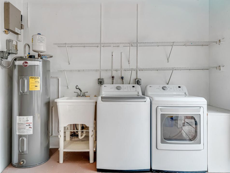 На продажу: $315,000 (3 спален, 2 ванн, 1722 Квадратных фут)