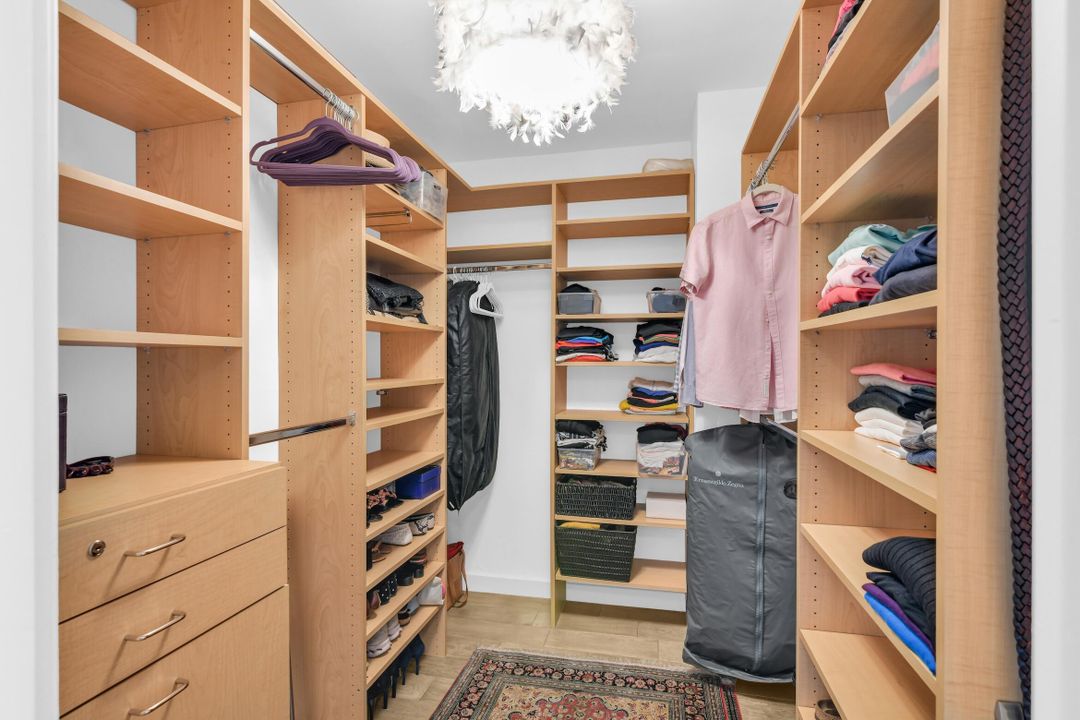 待售: $1,800,000 (2 贝兹, 2 浴室, 1448 平方英尺)