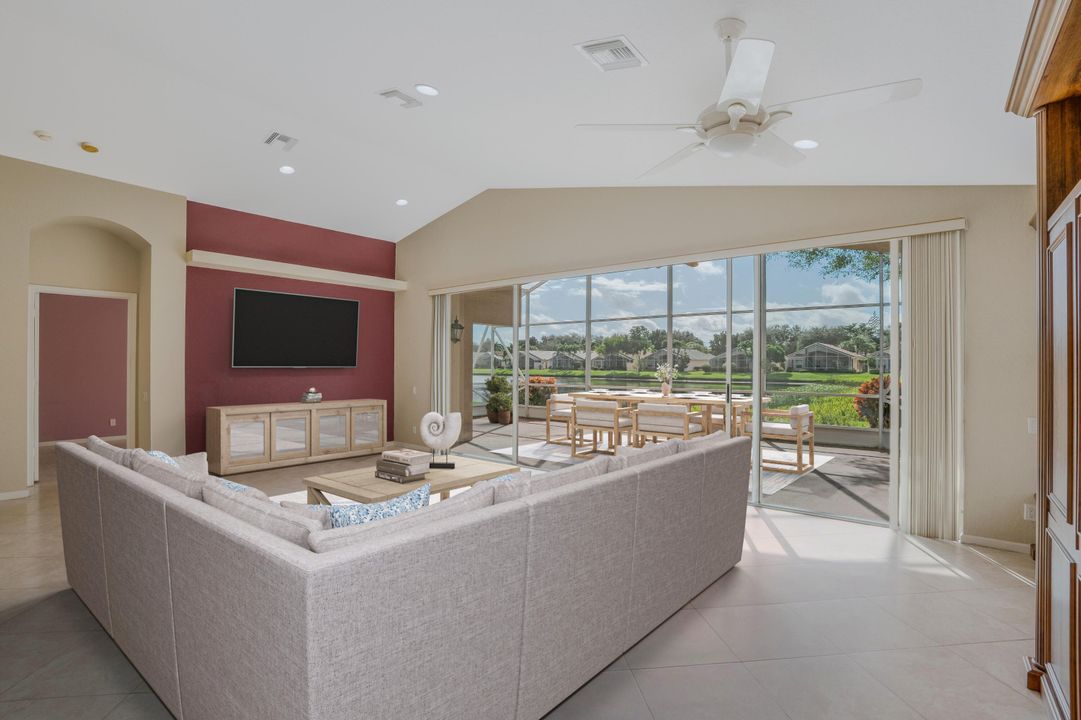 En Venta: $459,000 (3 camas, 2 baños, 1852 Pies cuadrados)