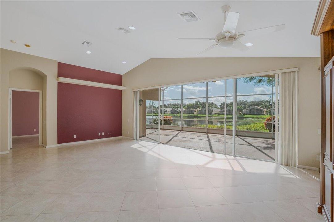 En Venta: $459,000 (3 camas, 2 baños, 1852 Pies cuadrados)