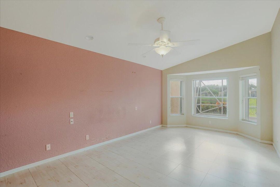 En Venta: $459,000 (3 camas, 2 baños, 1852 Pies cuadrados)