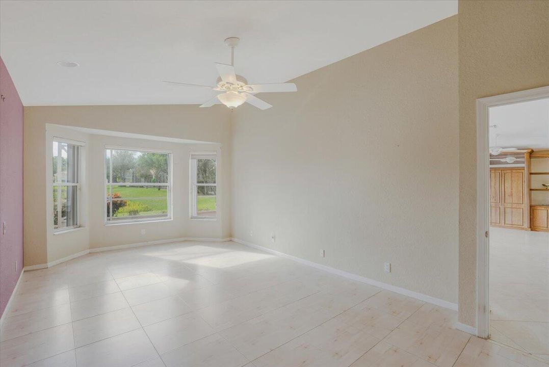 En Venta: $459,000 (3 camas, 2 baños, 1852 Pies cuadrados)