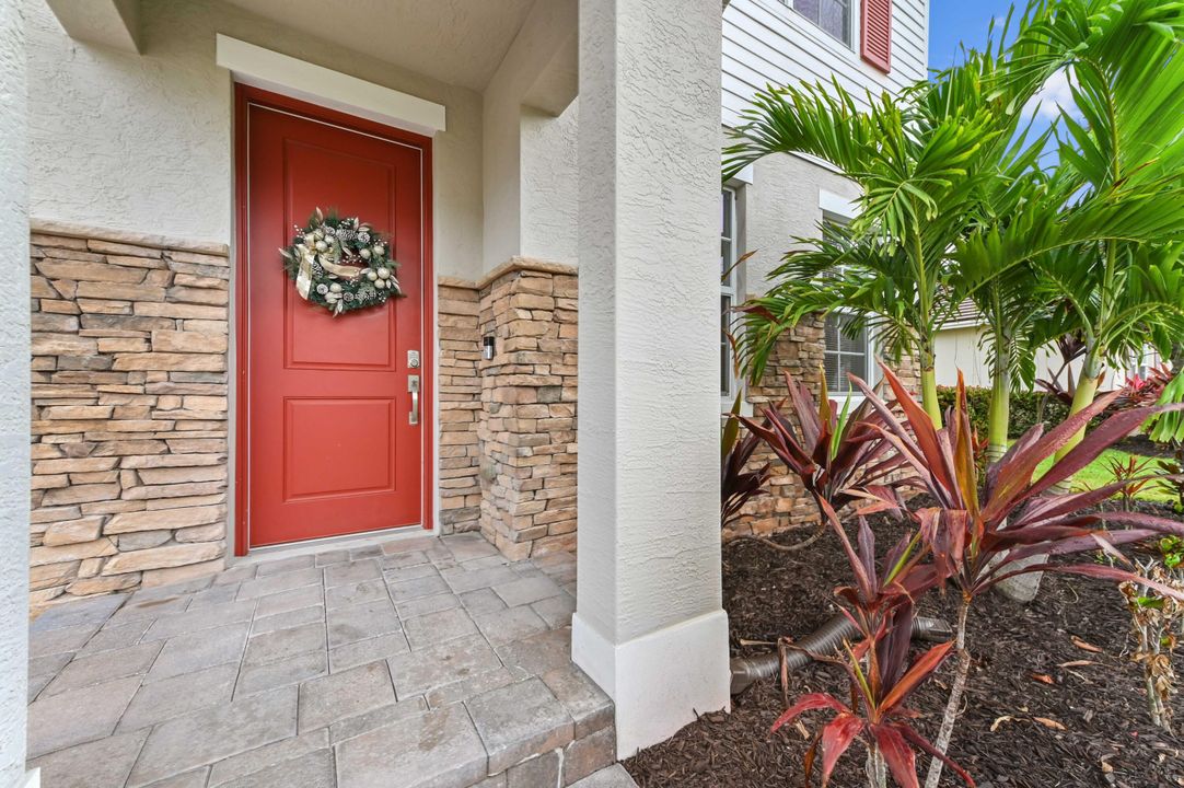 For Sale: $849,900 (5 beds, 3 baths, 3784 Square Feet)