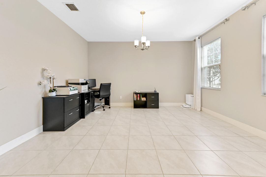 For Sale: $849,900 (5 beds, 3 baths, 3784 Square Feet)