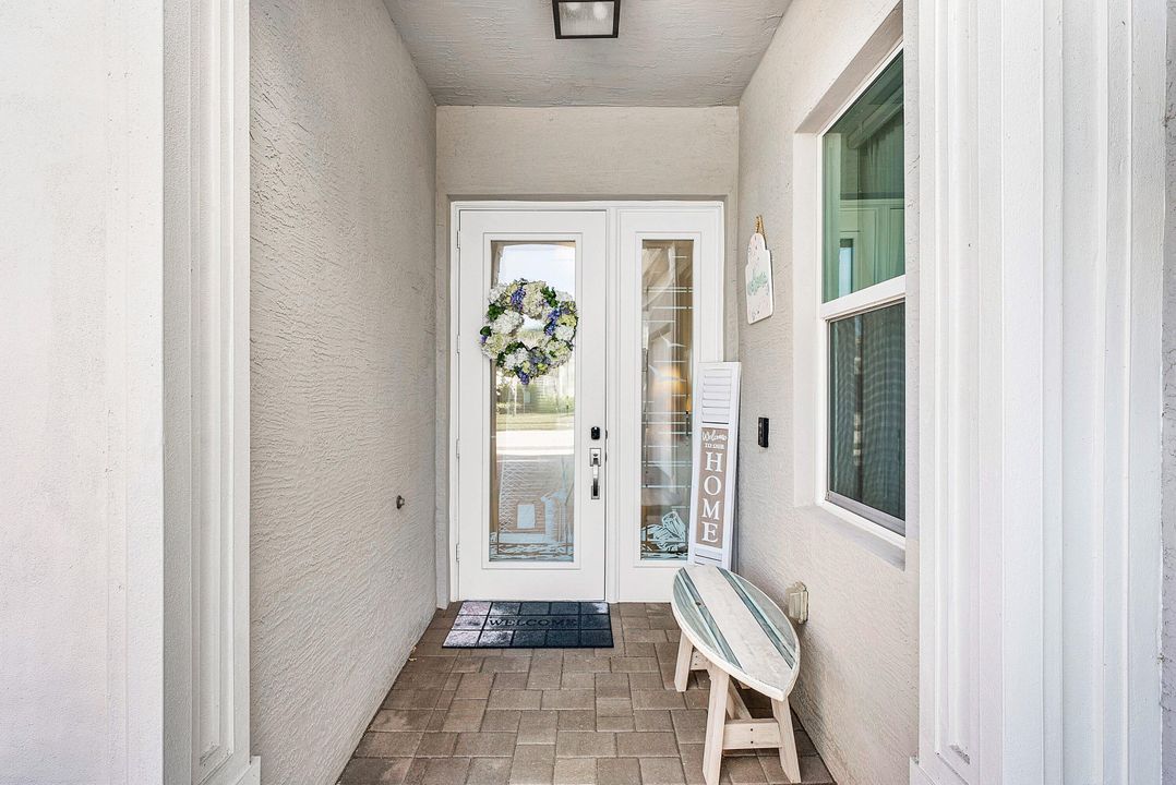 For Sale: $1,359,000 (4 beds, 3 baths, 3046 Square Feet)