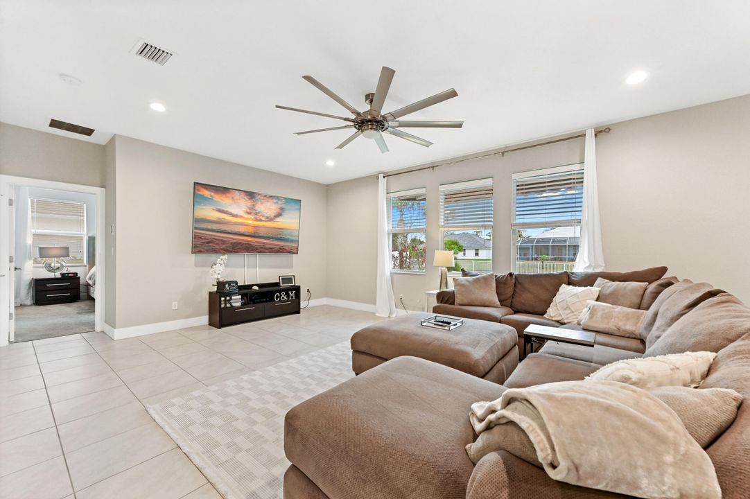 For Sale: $849,900 (5 beds, 3 baths, 3784 Square Feet)