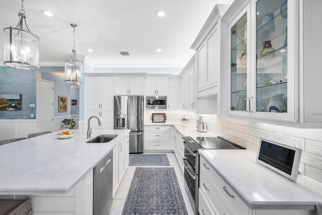 For Sale: $1,359,000 (4 beds, 3 baths, 3046 Square Feet)