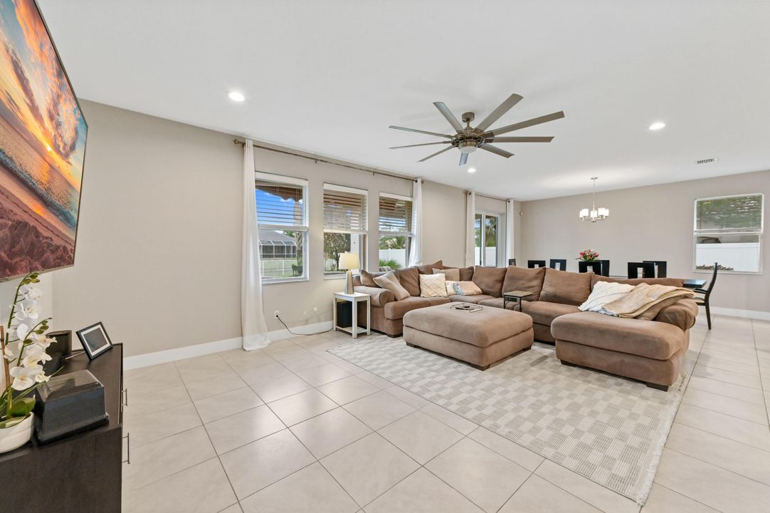 For Sale: $849,900 (5 beds, 3 baths, 3784 Square Feet)