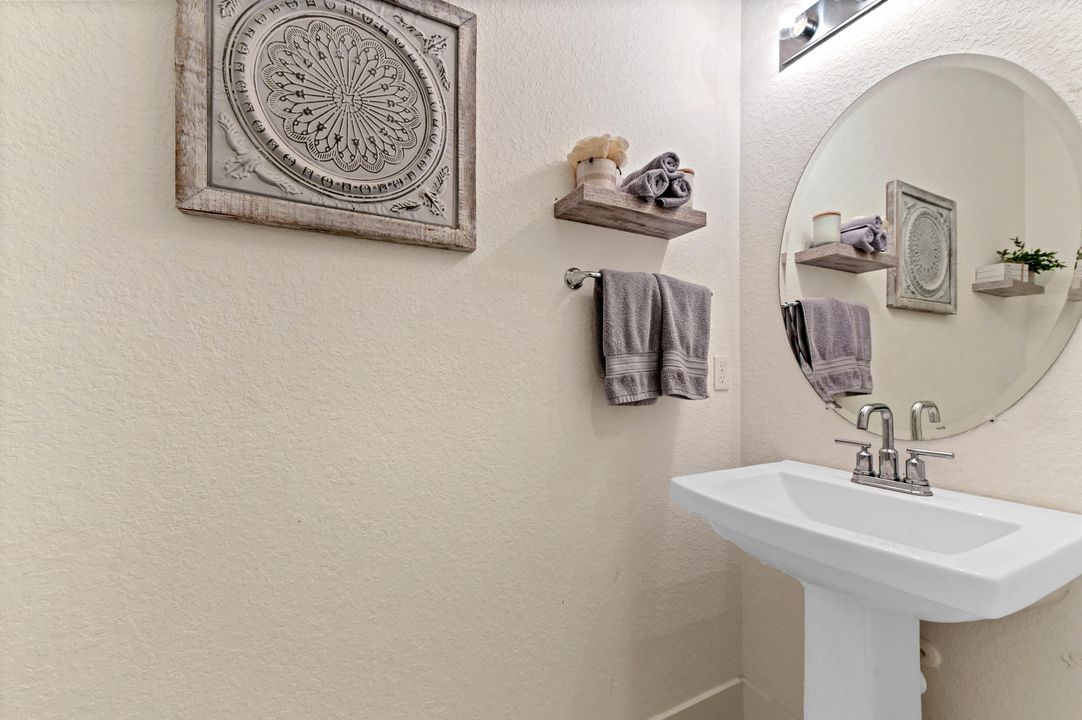 For Sale: $849,900 (5 beds, 3 baths, 3784 Square Feet)