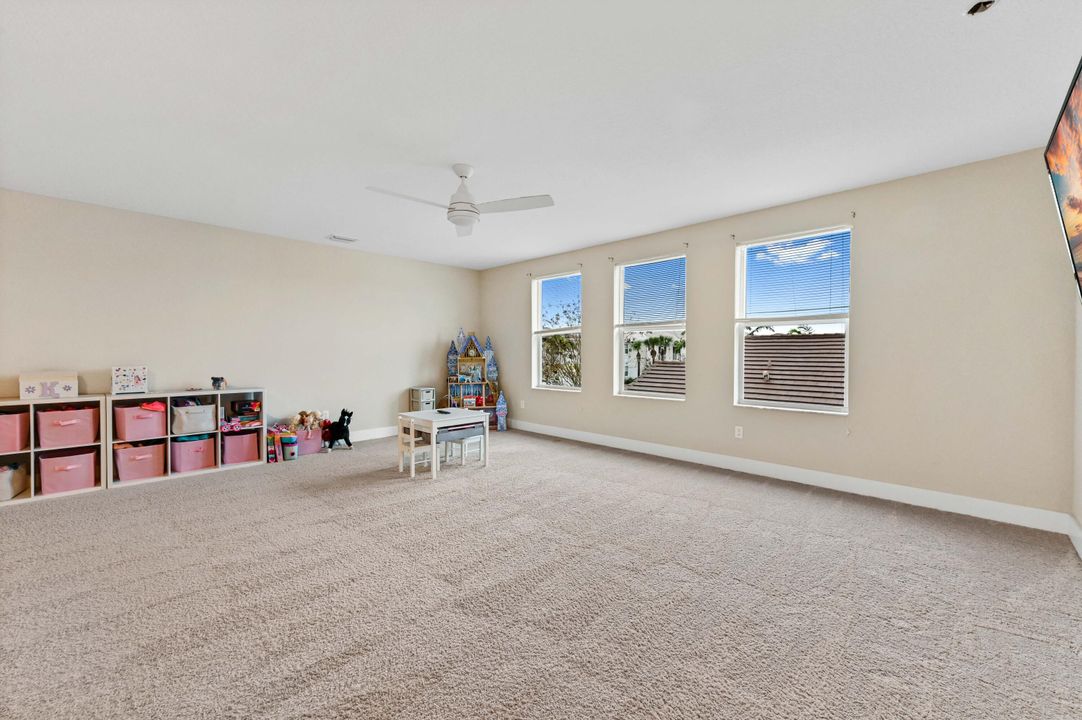 For Sale: $849,900 (5 beds, 3 baths, 3784 Square Feet)