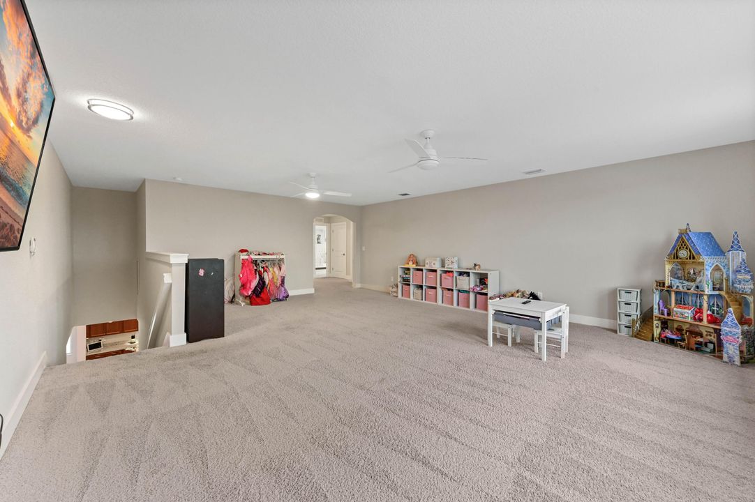 For Sale: $849,900 (5 beds, 3 baths, 3784 Square Feet)