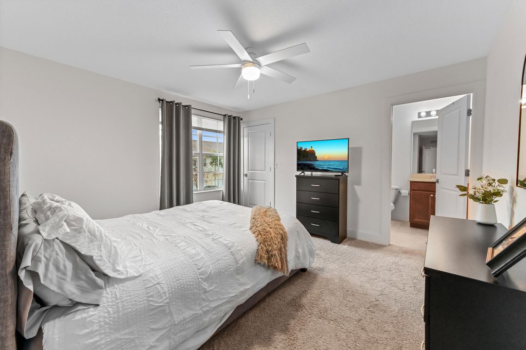 For Sale: $849,900 (5 beds, 3 baths, 3784 Square Feet)