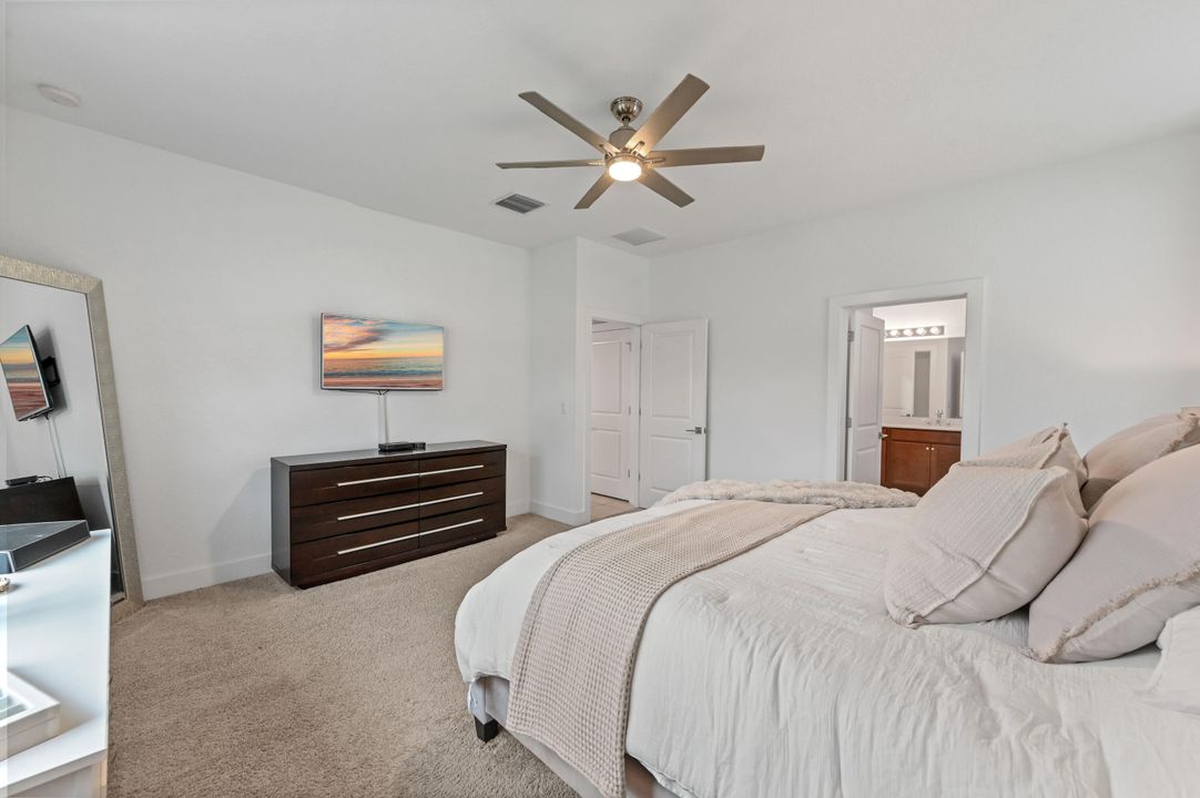 For Sale: $849,900 (5 beds, 3 baths, 3784 Square Feet)