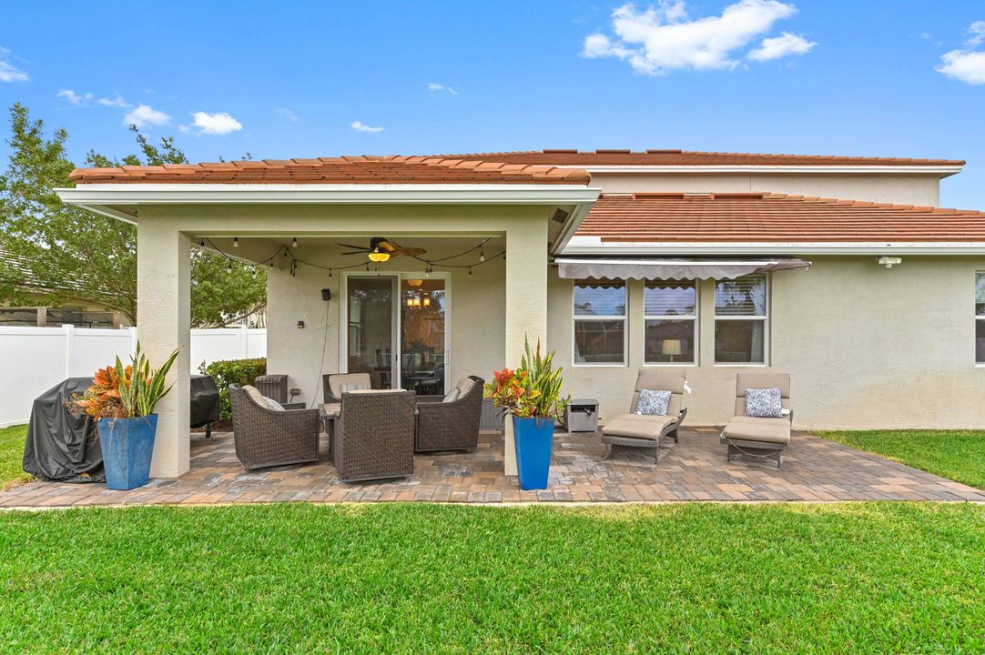 For Sale: $849,900 (5 beds, 3 baths, 3784 Square Feet)