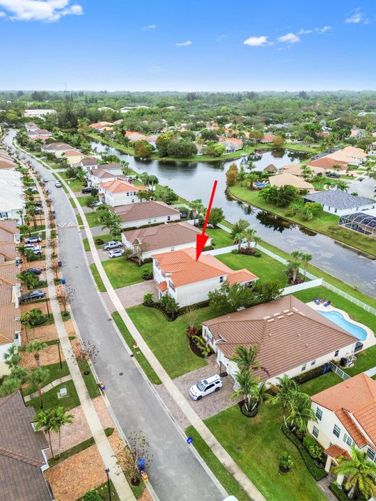 For Sale: $849,900 (5 beds, 3 baths, 3784 Square Feet)