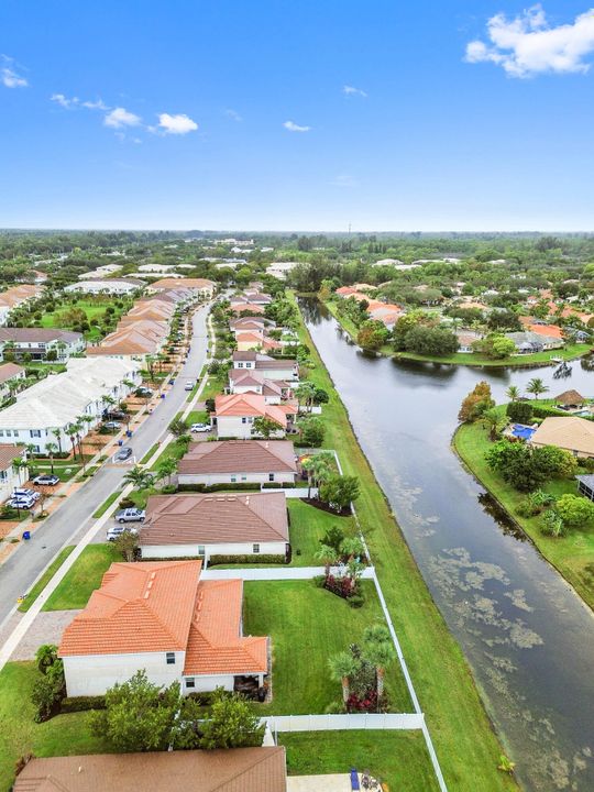 For Sale: $849,900 (5 beds, 3 baths, 3784 Square Feet)