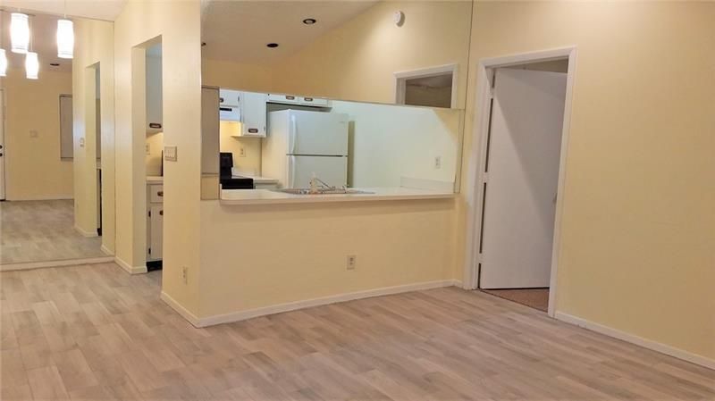 For Rent: $2,000 (2 beds, 2 baths, 770 Square Feet)