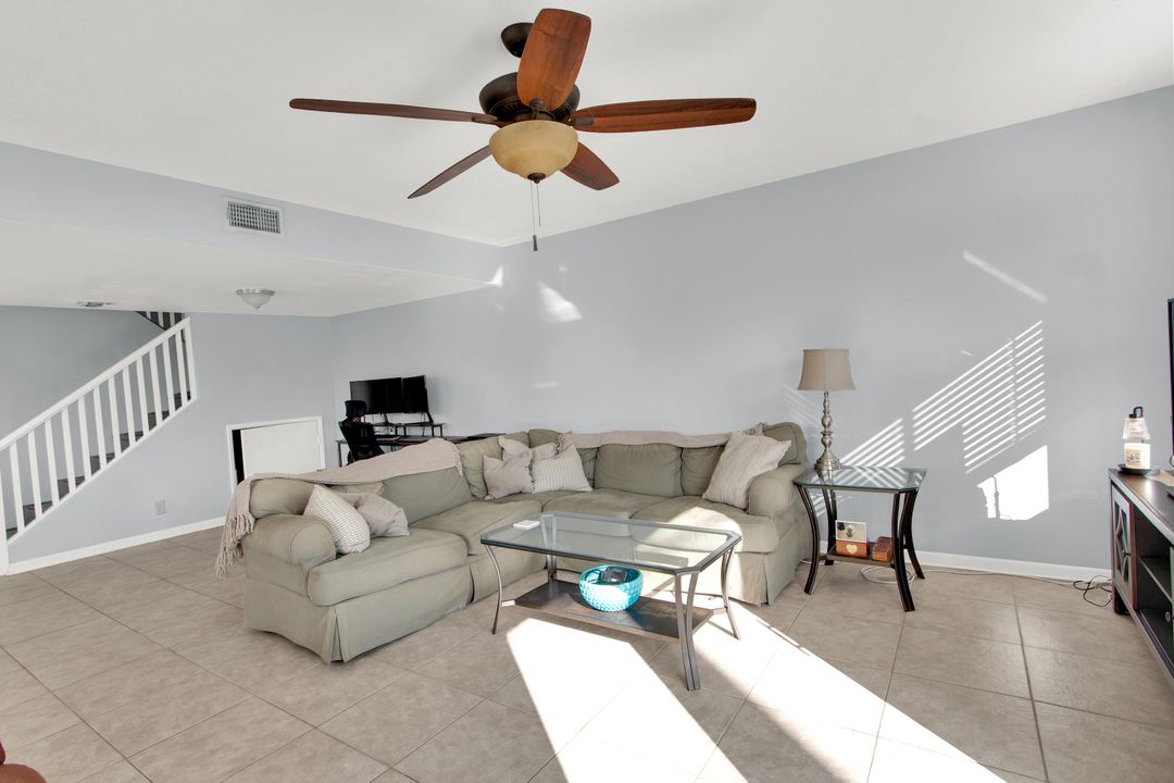 For Sale: $360,000 (2 beds, 2 baths, 1254 Square Feet)