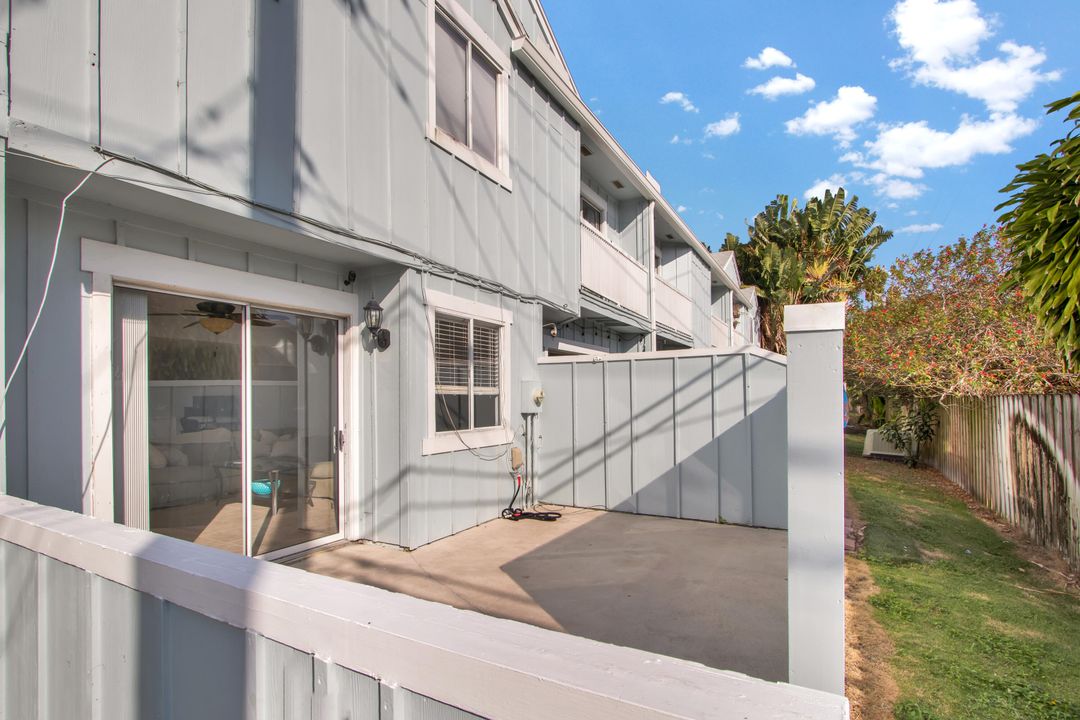 For Sale: $360,000 (2 beds, 2 baths, 1254 Square Feet)
