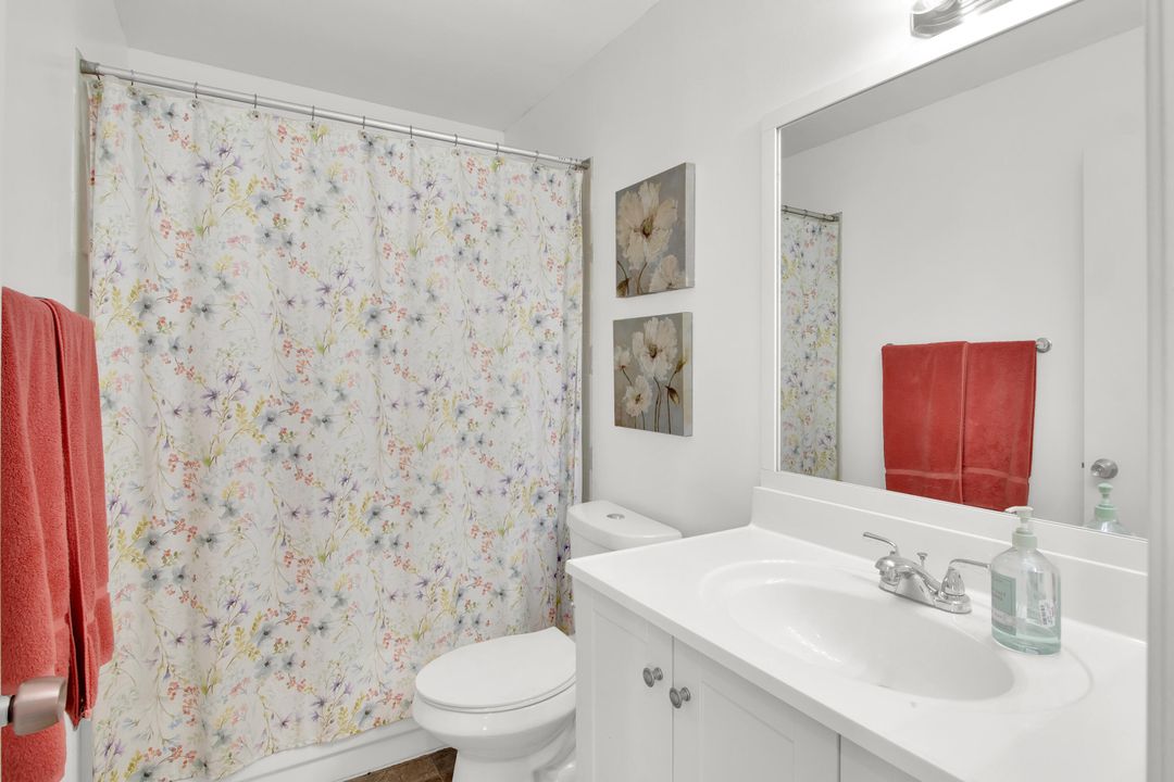 For Sale: $360,000 (2 beds, 2 baths, 1254 Square Feet)