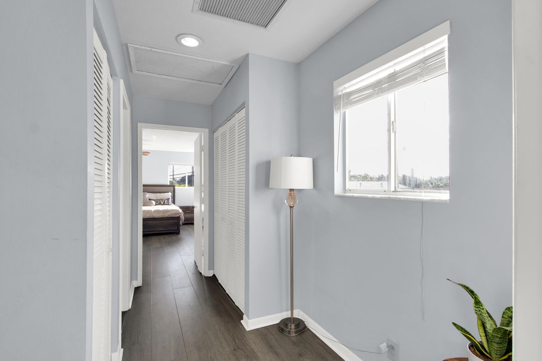 For Sale: $360,000 (2 beds, 2 baths, 1254 Square Feet)