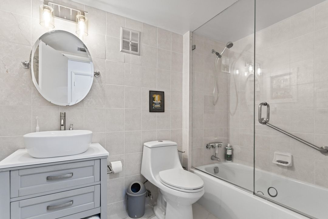 待售: $210,000 (2 贝兹, 2 浴室, 1019 平方英尺)