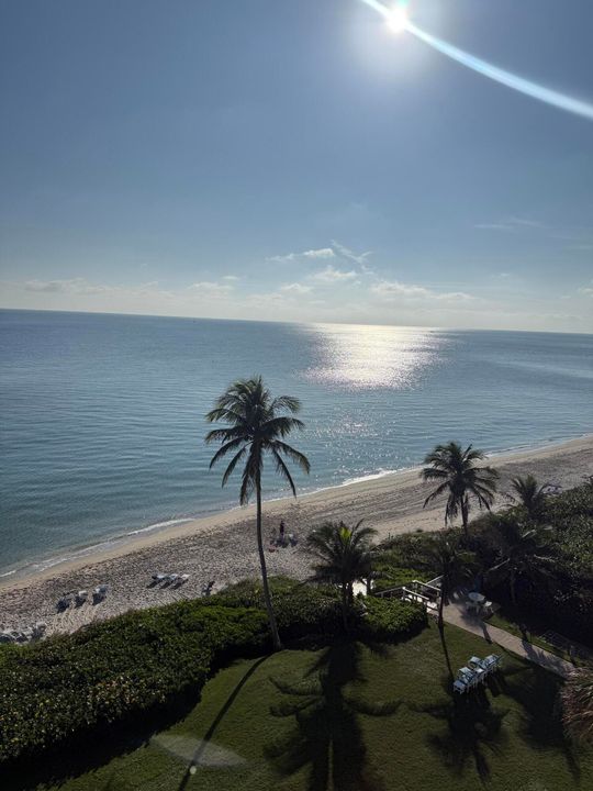 For Sale: $450,000 (2 beds, 2 baths, 1026 Square Feet)