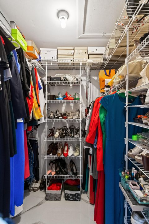 待售: $210,000 (2 贝兹, 2 浴室, 1019 平方英尺)