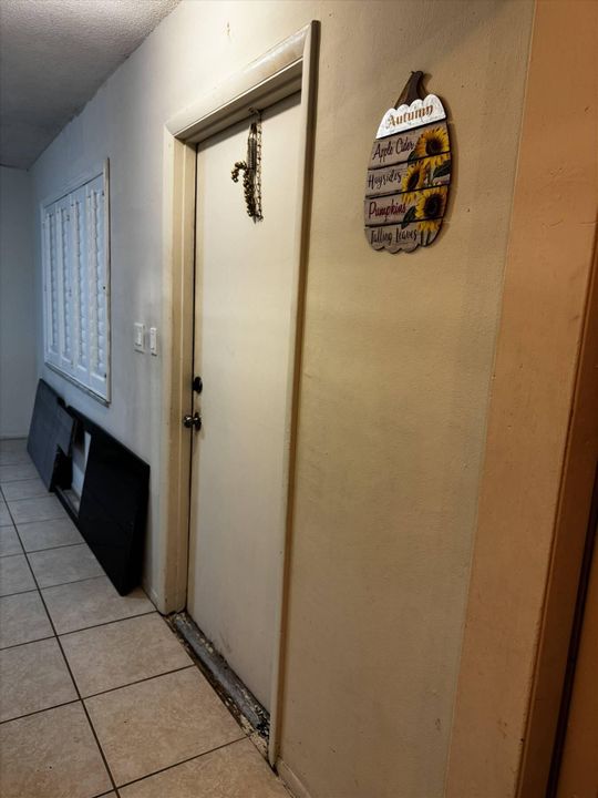 For Sale: $55,000 (2 beds, 2 baths, 950 Square Feet)