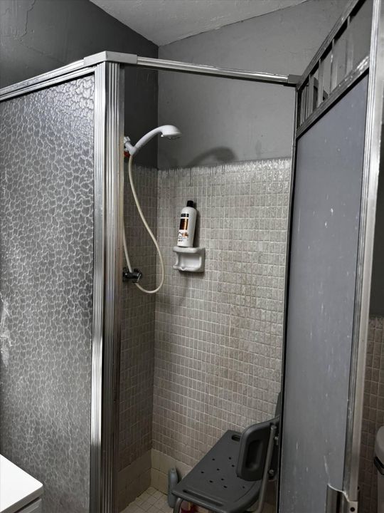 For Sale: $55,000 (2 beds, 2 baths, 950 Square Feet)