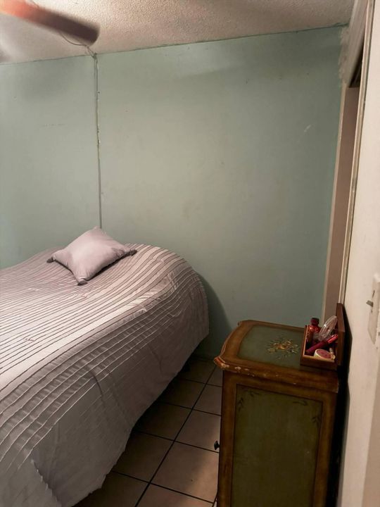 For Sale: $55,000 (2 beds, 2 baths, 950 Square Feet)