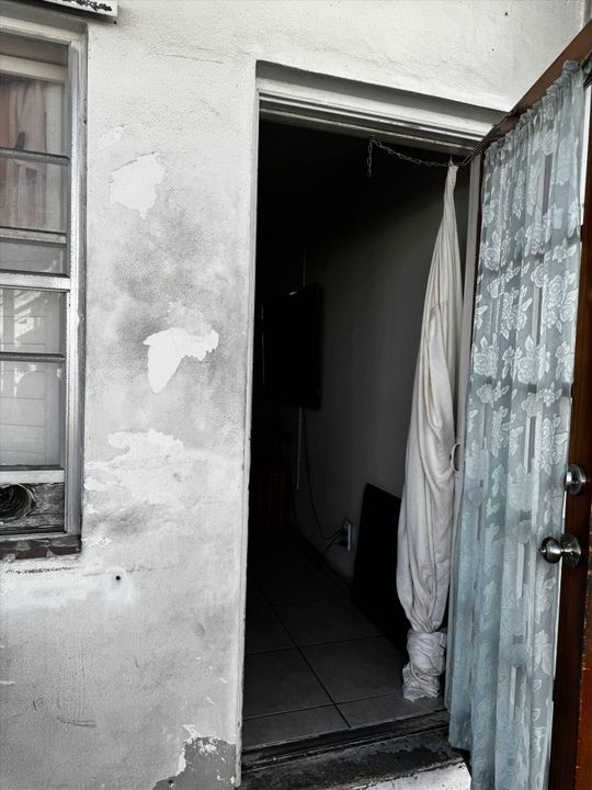 For Sale: $55,000 (2 beds, 2 baths, 950 Square Feet)