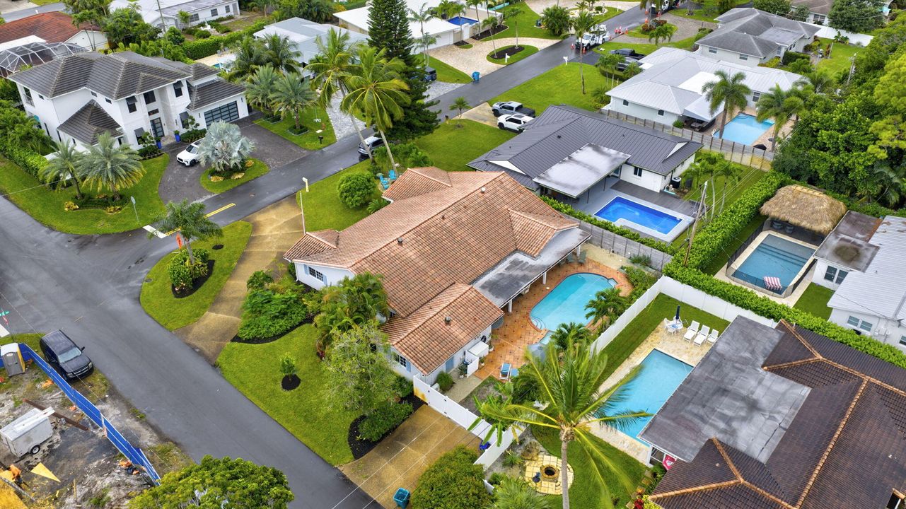 En Venta: $1,985,000 (4 camas, 4 baños, 3172 Pies cuadrados)