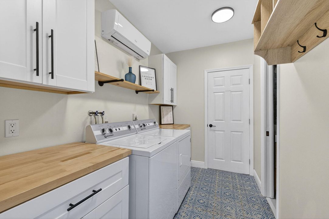 En Venta: $1,985,000 (4 camas, 4 baños, 3172 Pies cuadrados)