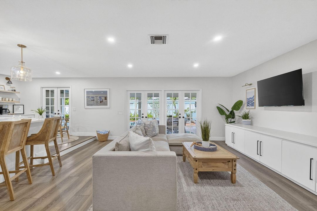 En Venta: $1,985,000 (4 camas, 4 baños, 3172 Pies cuadrados)