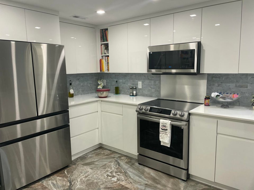 For Sale: $500,000 (3 beds, 2 baths, 1598 Square Feet)