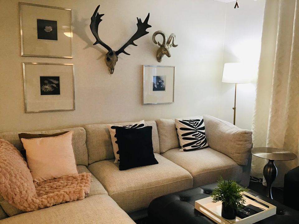 For Sale: $140,000 (1 beds, 1 baths, 1010 Square Feet)