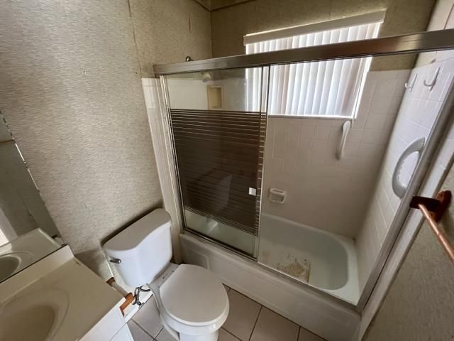 На продажу: $87,400 (1 спален, 1 ванн, 814 Квадратных фут)