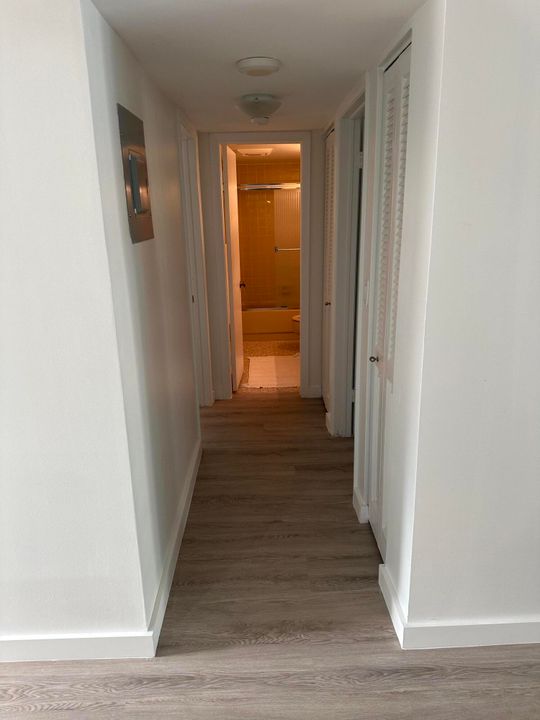 For Rent: $2,800 (2 beds, 2 baths, 1190 Square Feet)