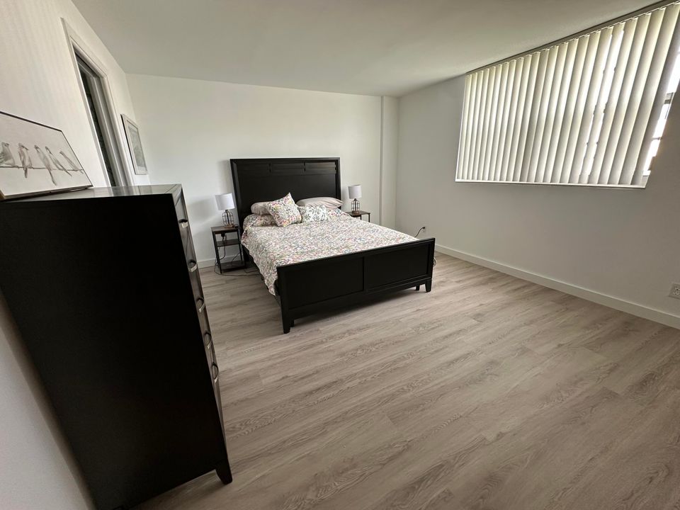 For Rent: $2,800 (2 beds, 2 baths, 1190 Square Feet)