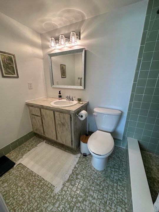 For Rent: $2,800 (2 beds, 2 baths, 1190 Square Feet)