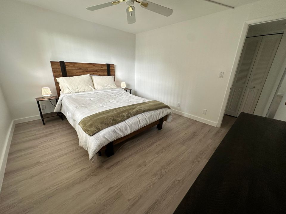 For Rent: $2,800 (2 beds, 2 baths, 1190 Square Feet)