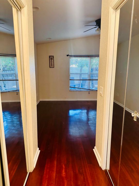 For Rent: $3,000 (4 beds, 2 baths, 1722 Square Feet)