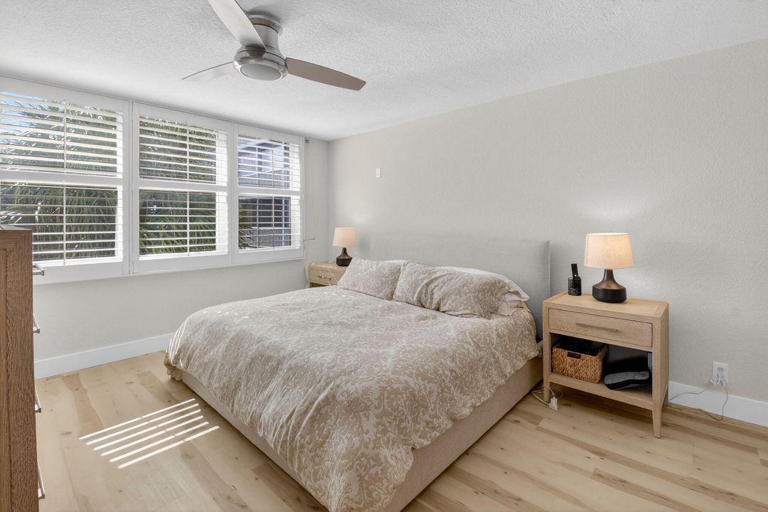 待售: $359,000 (2 贝兹, 2 浴室, 1009 平方英尺)