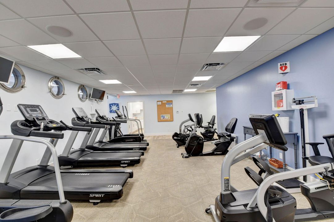 待售: $359,000 (2 贝兹, 2 浴室, 1009 平方英尺)