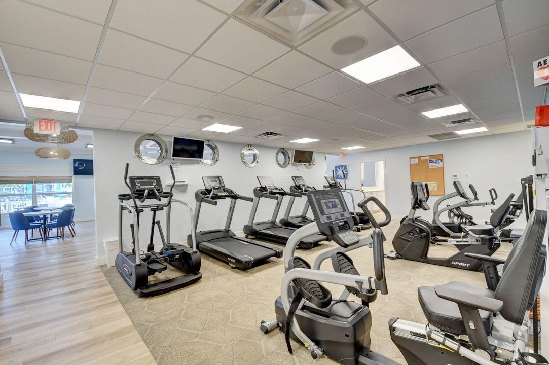 待售: $359,000 (2 贝兹, 2 浴室, 1009 平方英尺)