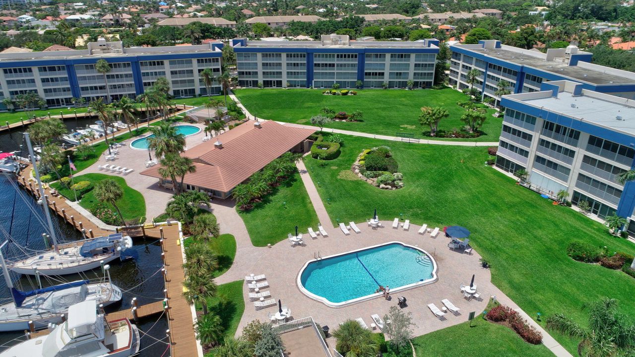 待售: $359,000 (2 贝兹, 2 浴室, 1009 平方英尺)