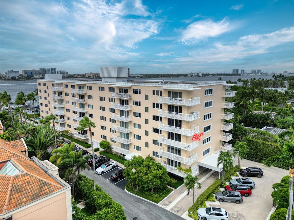 В аренду: $10,000 (1 спален, 1 ванн, 850 Квадратных фут)