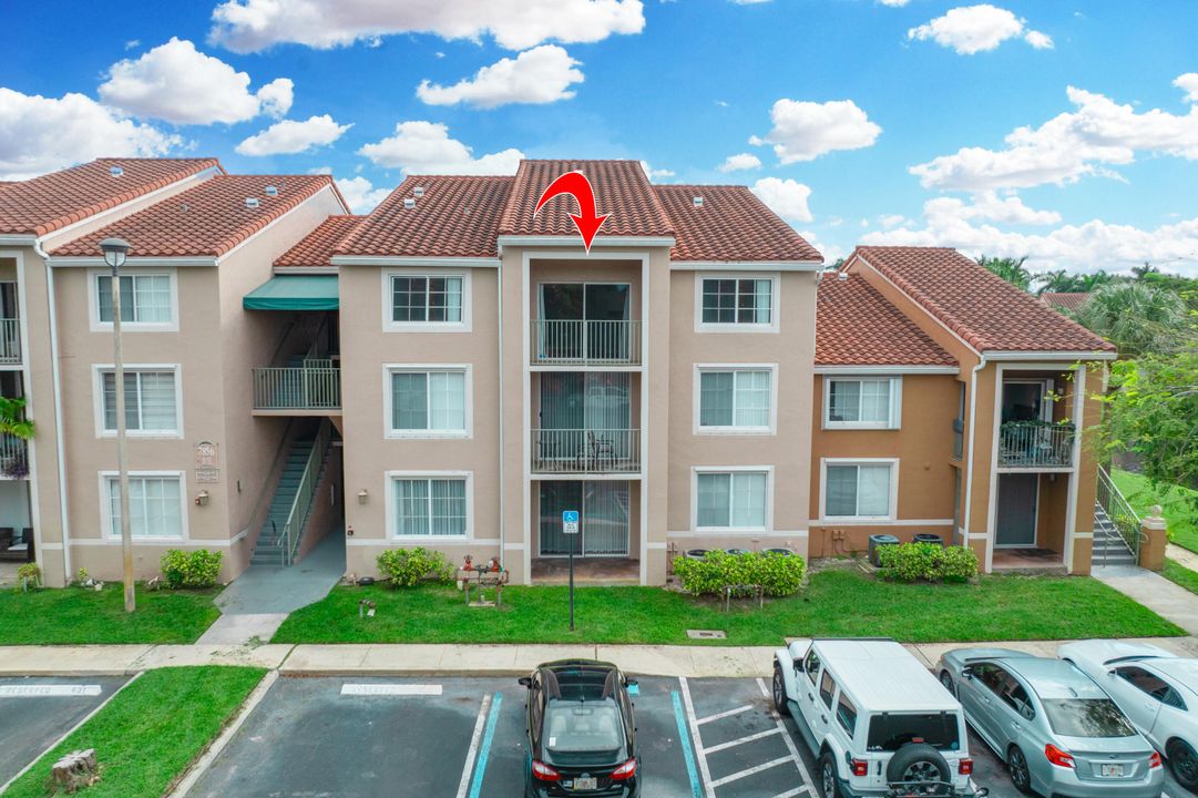 En Venta: $254,900 (2 camas, 2 baños, 1076 Pies cuadrados)