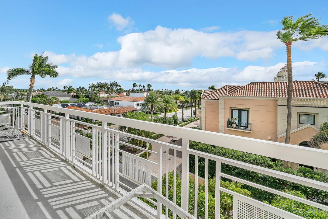 В аренду: $10,000 (1 спален, 1 ванн, 850 Квадратных фут)